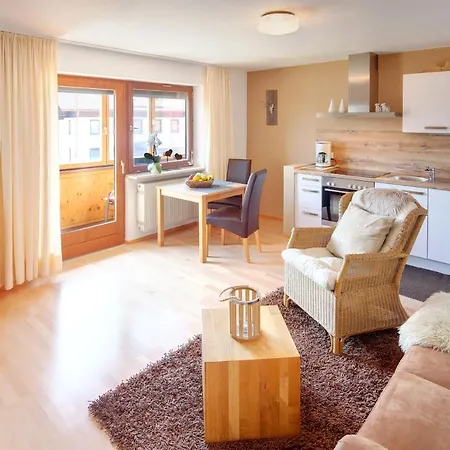 Haus Schmoelz Allgaeu ホプフェラウ