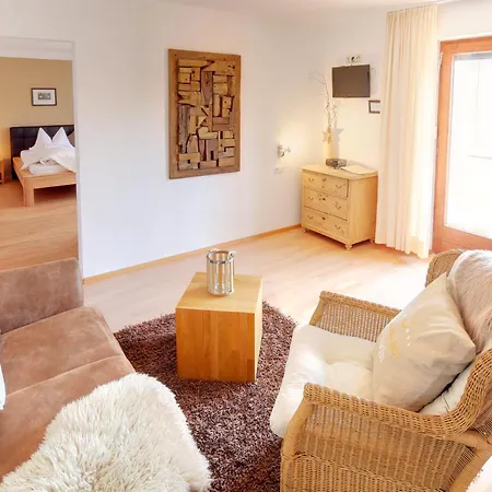 Haus Schmoelz Allgaeu ホプフェラウ